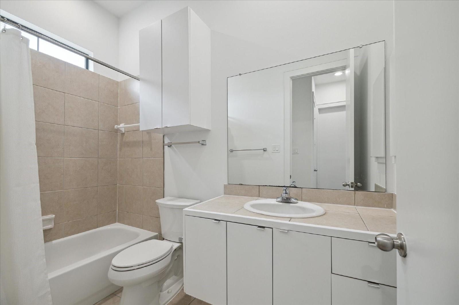 3 Bed Home for Rent in Greater Heights 77008 | 2-Car Garage + Private Backyard property image