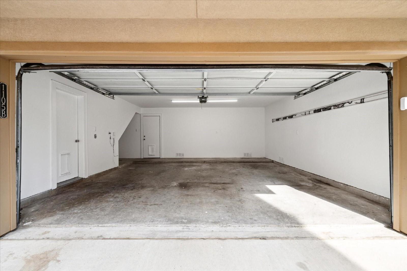 3 Bed Home for Rent in Greater Heights 77008 | 2-Car Garage + Private Backyard property image