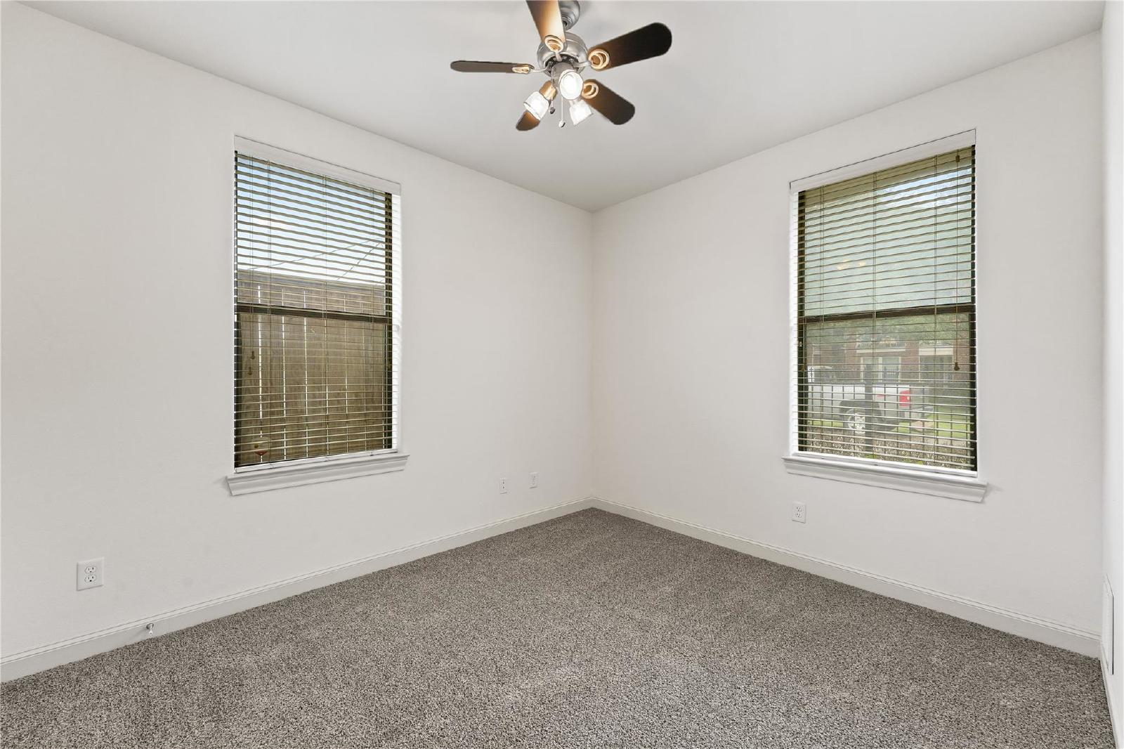 Gated Midtown Townhome | 3BR/2.5BA | 2-Car Garage | Washer & Dryer Included property image