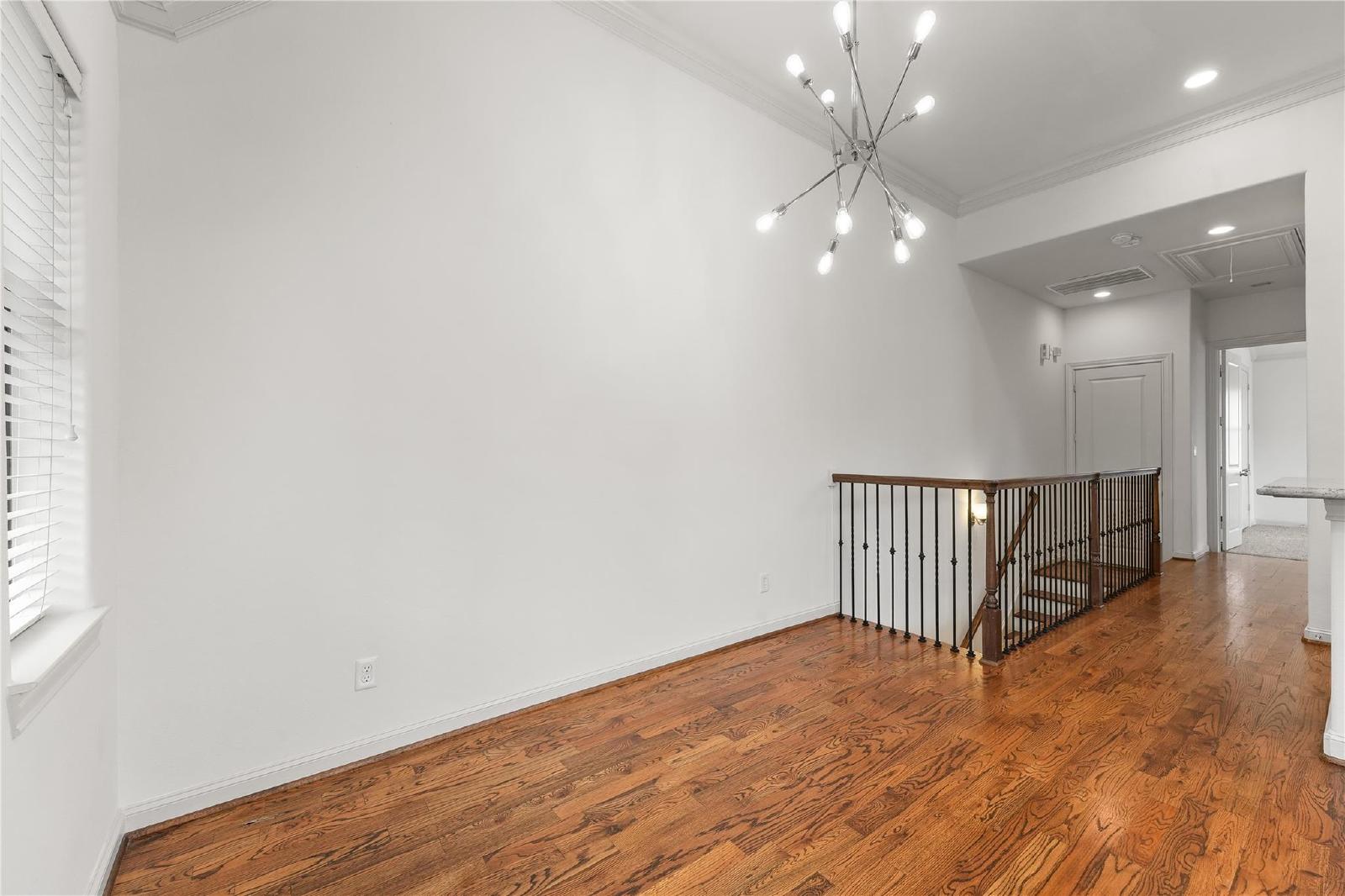 Gated Midtown Townhome | 3BR/2.5BA | 2-Car Garage | Washer & Dryer Included property image