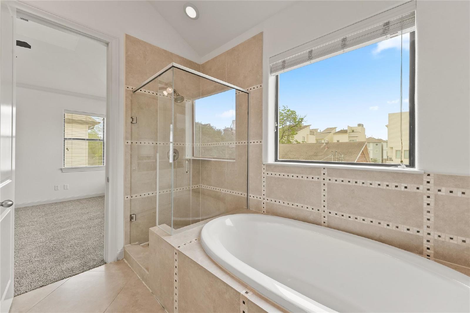 Gated Midtown Townhome | 3BR/2.5BA | 2-Car Garage | Washer & Dryer Included property image