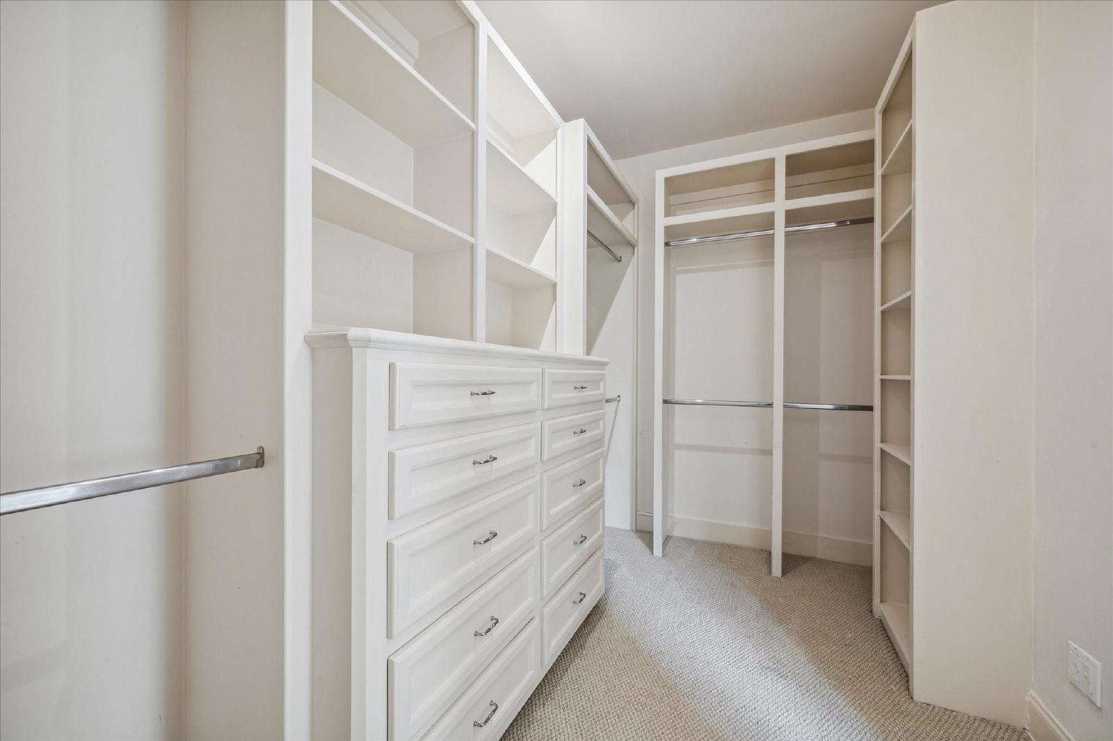 3 Bed Townhome for Rent in 77030 Near Texas Medical Center property image