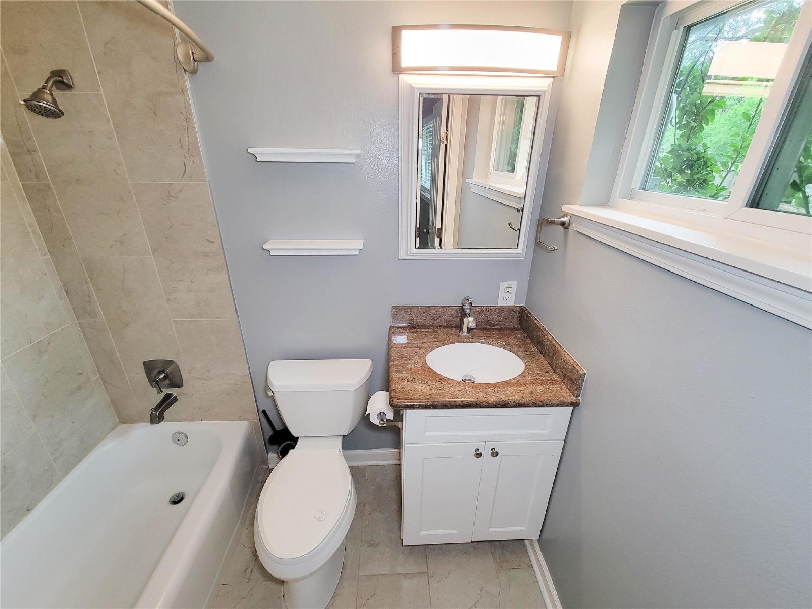 3 Bed Home for Rent in Westbury 77035 with Large Fenced Yard & Deck property image