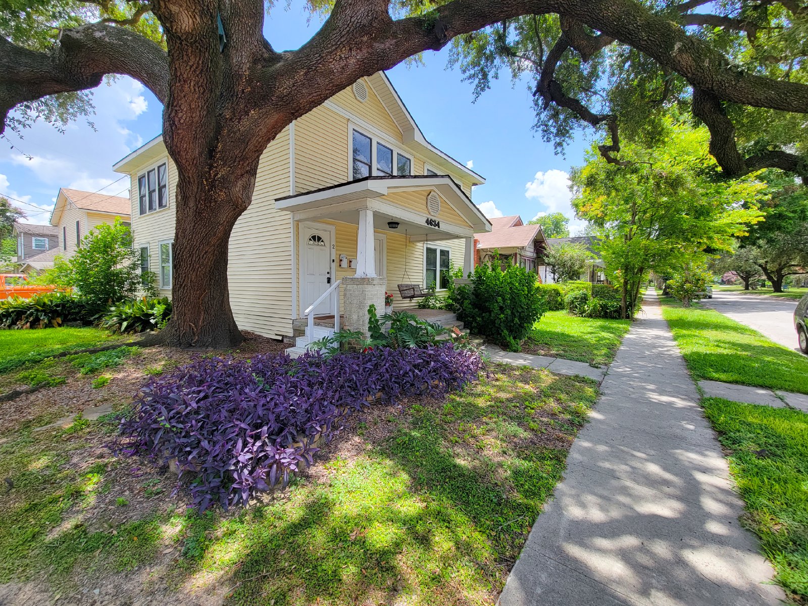 2 Bed Upper-Level Duplex for Rent in North Norhill, Houston TX 77009 property image