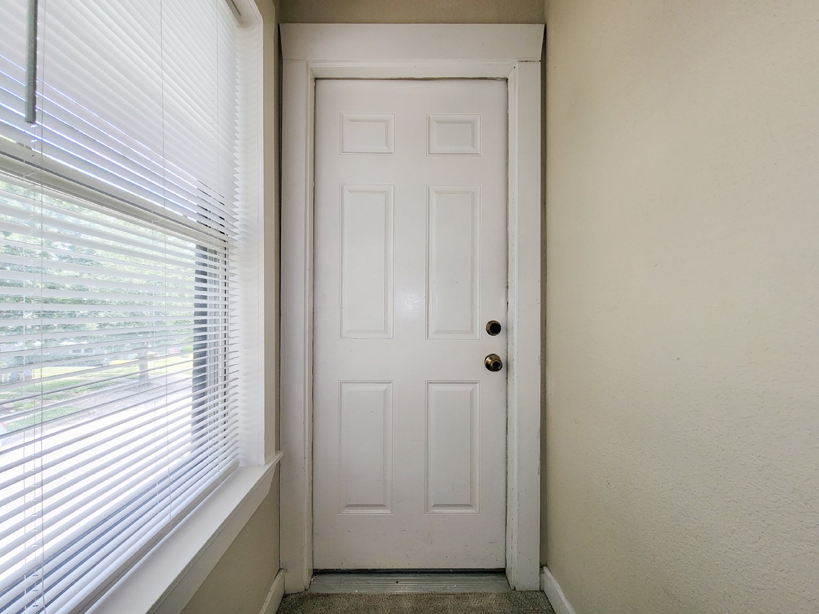 2 Bed Upper-Level Duplex for Rent in North Norhill, Houston TX 77009 property image