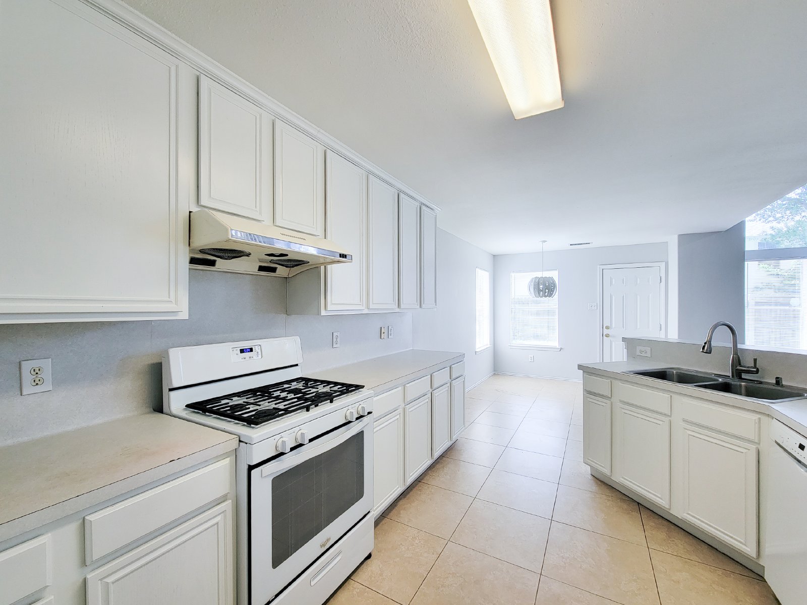 6 Bedroom Home for Rent in Katy TX 77449 | Westfield | 3.5 Baths | 2-Car Garage property image