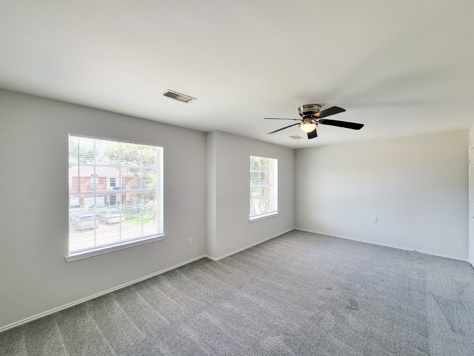 6 Bedroom Home for Rent in Katy TX 77449 | Westfield | 3.5 Baths | 2-Car Garage property image