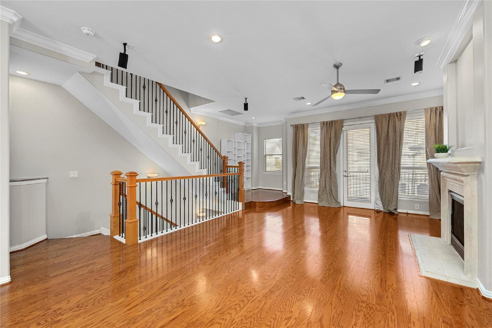 3-Story Townhome in Midtown – 3BR/3.5BA with Private Balconies property image