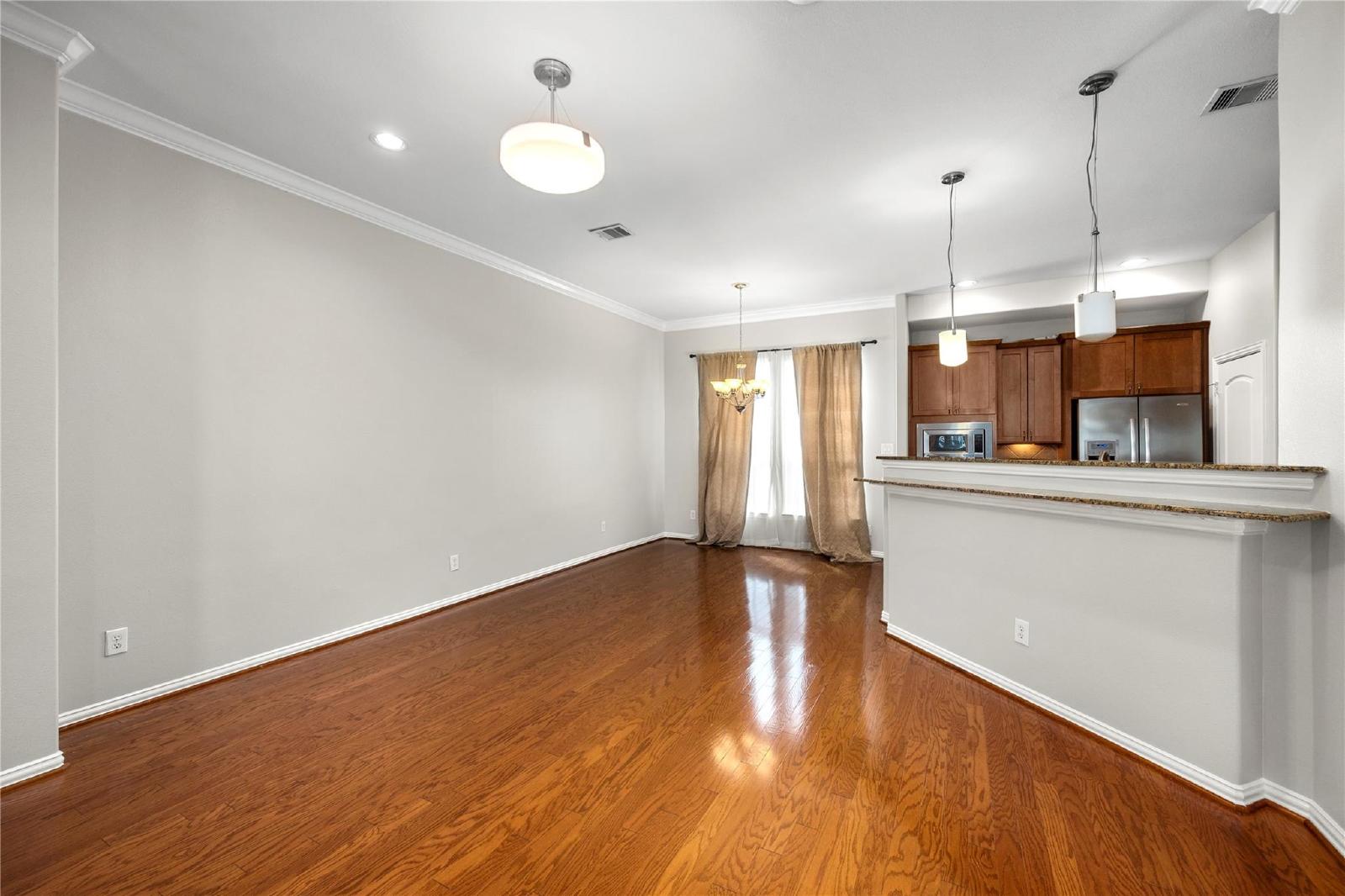 3-Story Townhome in Midtown – 3BR/3.5BA with Private Balconies property image
