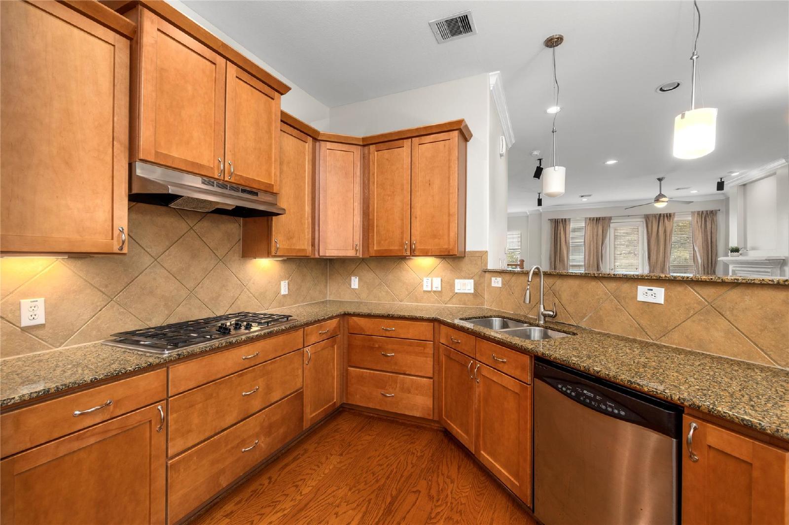 3-Story Townhome in Midtown – 3BR/3.5BA with Private Balconies property image