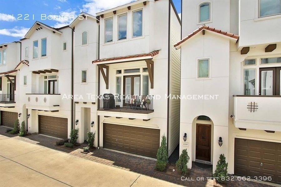 3 Bed Single-Family Home in Rice Military – Houston TX 77007 property image