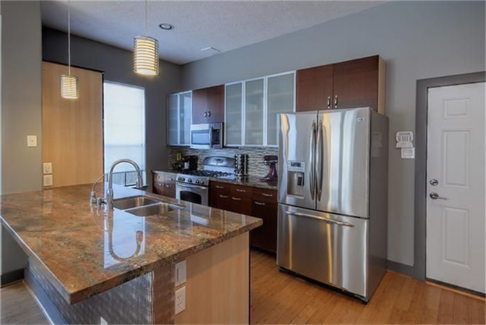 3 Bed Townhome in 77003 Near Minute Maid Park + First-Floor Living property image