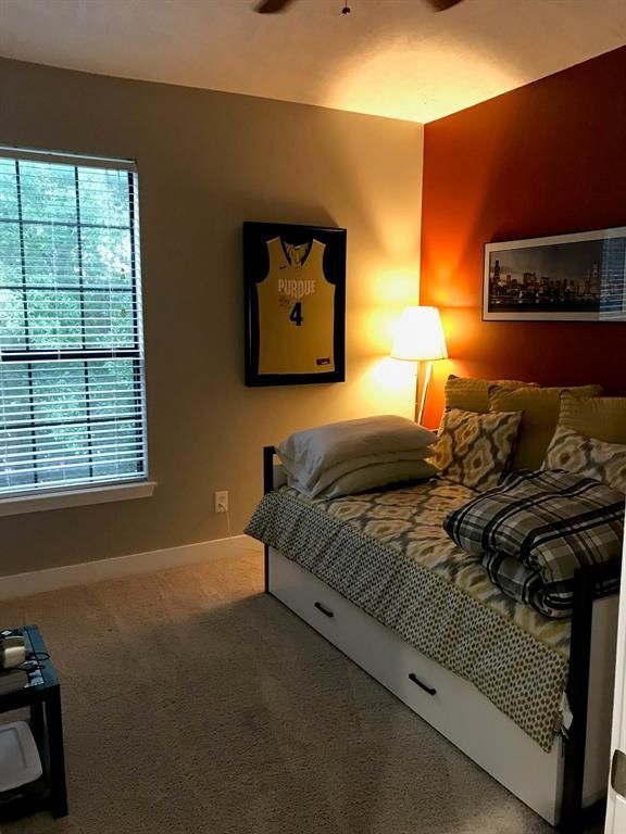 3 Bed Townhome in 77003 Near Minute Maid Park + First-Floor Living property image
