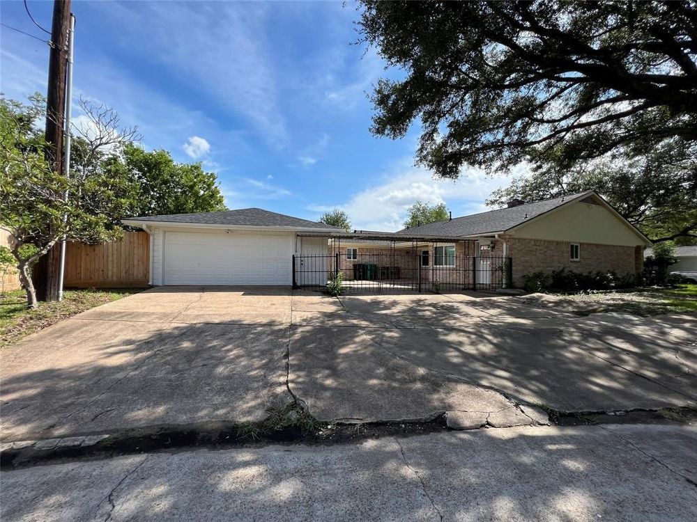3 Bedroom Home for Rent in Houston 77096 | Updated Home with Large Backyard property image