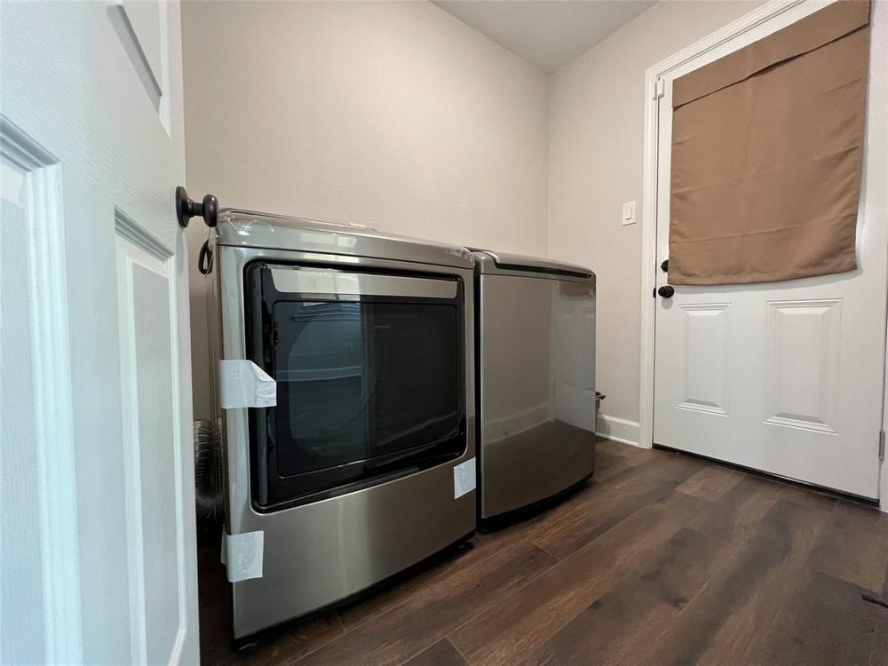 3 Bedroom Home for Rent in Houston 77096 | Updated Home with Large Backyard property image