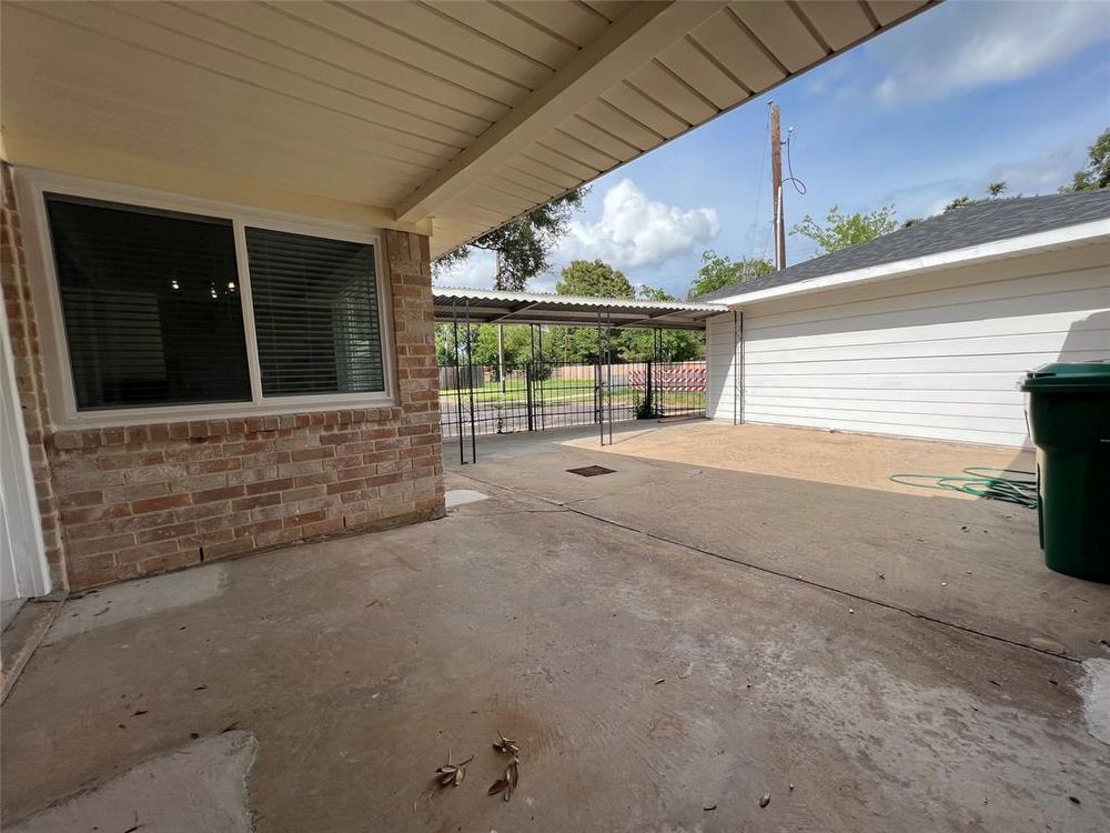 3 Bedroom Home for Rent in Houston 77096 | Updated Home with Large Backyard property image