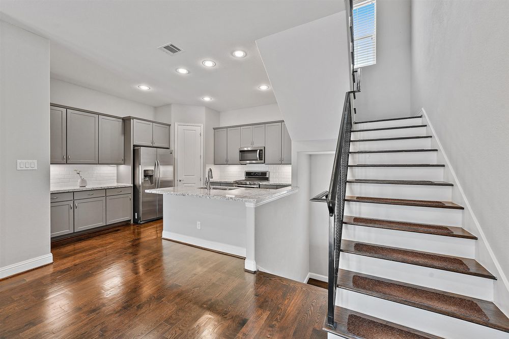 3 Bed Free-Standing Home in Houston 77008 Near Heights property image