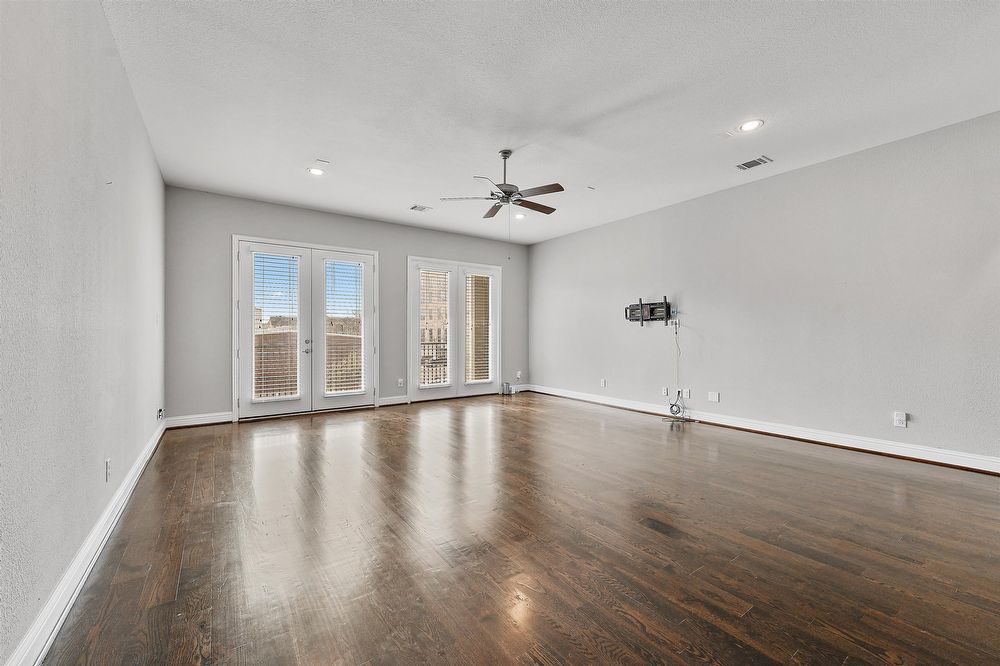 3 Bed Free-Standing Home in Houston 77008 Near Heights property image