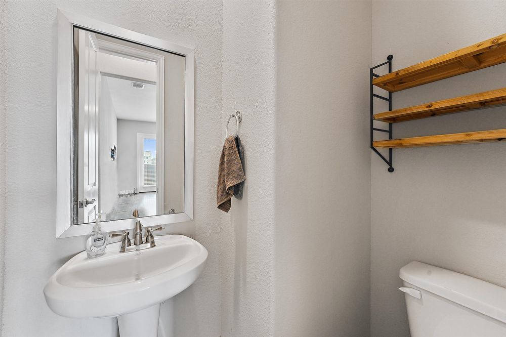 3 Bed Free-Standing Home in Houston 77008 Near Heights property image