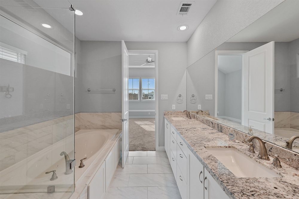 3 Bed Free-Standing Home in Houston 77008 Near Heights property image