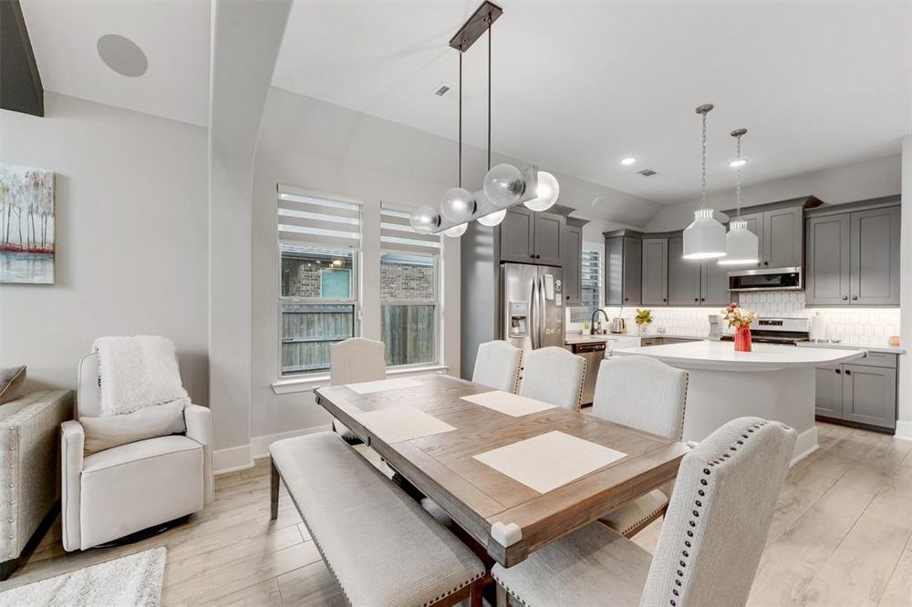 Welcome to Your Dream Home in The Vibrant Community of Elyson! property image