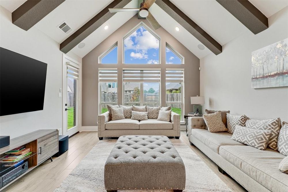 Welcome to Your Dream Home in The Vibrant Community of Elyson! property image