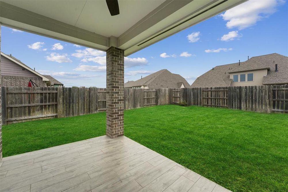 Welcome to Your Dream Home in The Vibrant Community of Elyson! property image